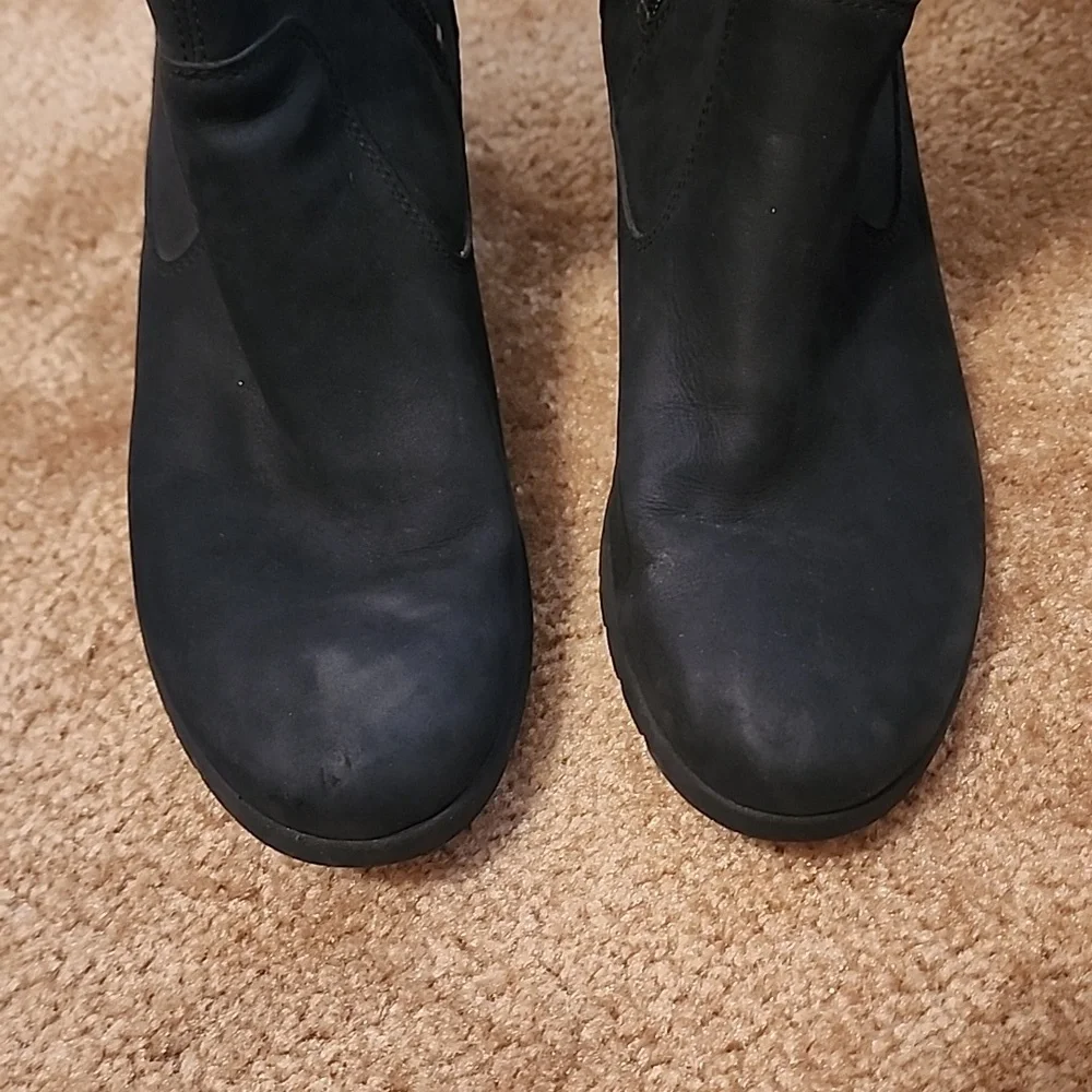 UGG Joely Wedge Boots Size 9.5 EU 40.5 - Picture 2 of 16